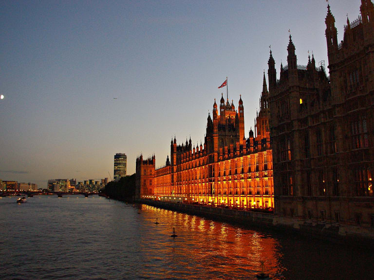 thames river cruise sunset